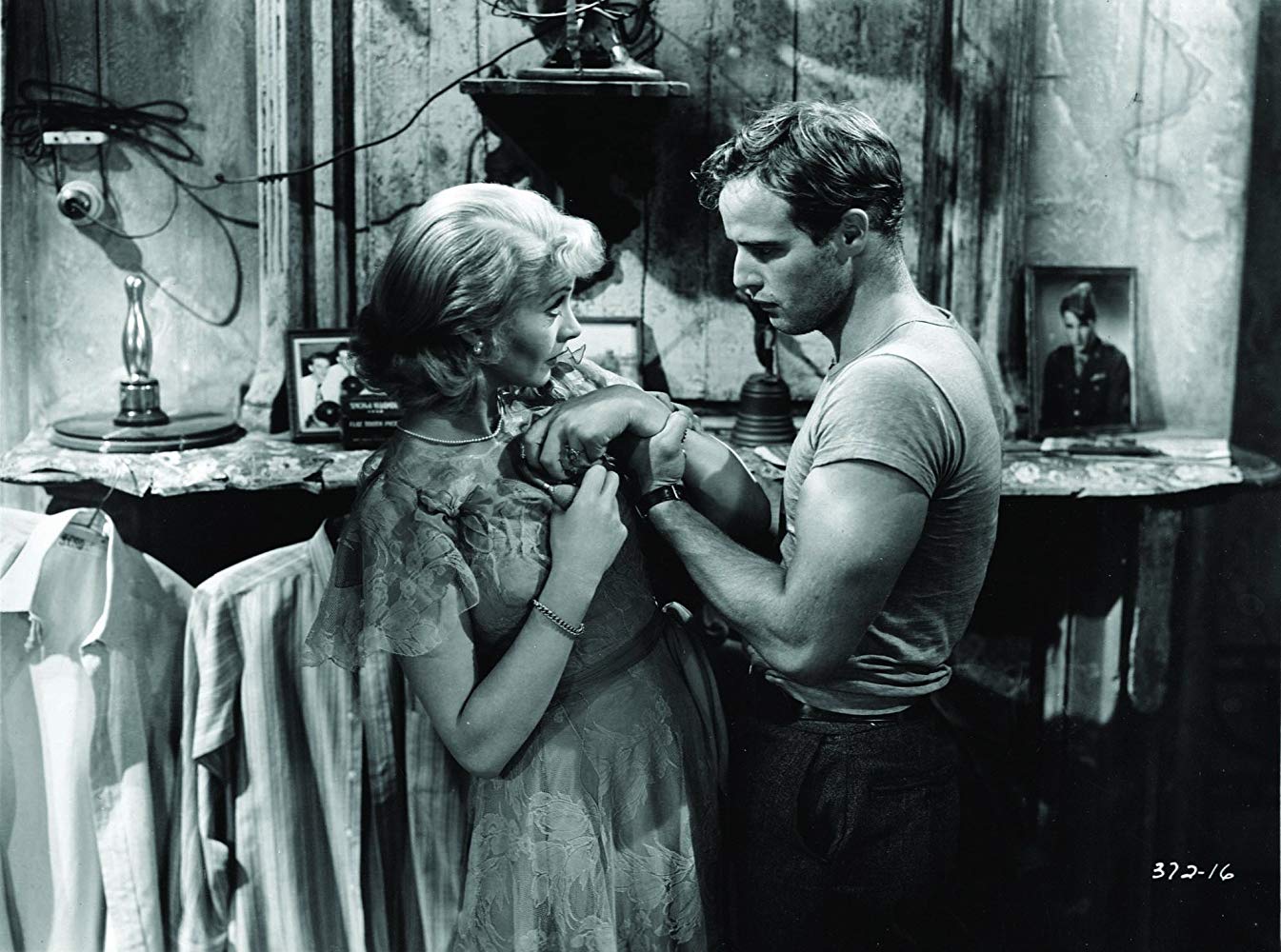 MV5BOTQ5MzAyNTc2MV5BMl5BanBnXkFtZTcwNjk1MDYyNw@@._V1_SY1000_CR0,0,1345,1000_AL_